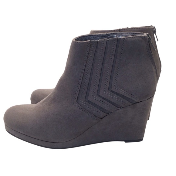Sugar Juliette Womens Gray Faux Suede Ankle Boots Booties Size 8M - Picture 3 of 9